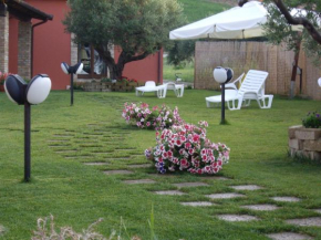 Отель Agriturismo Il Borgo Degli Ulivi  Розето-Дельи-Абруцци